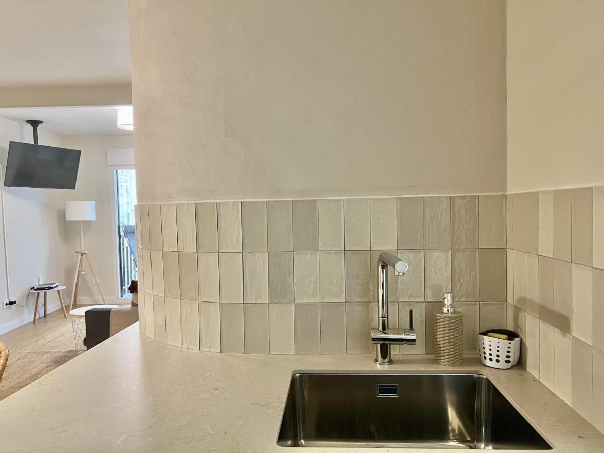 Cozy San Cristobal Apartment In Heart Of Alicante Extérieur photo