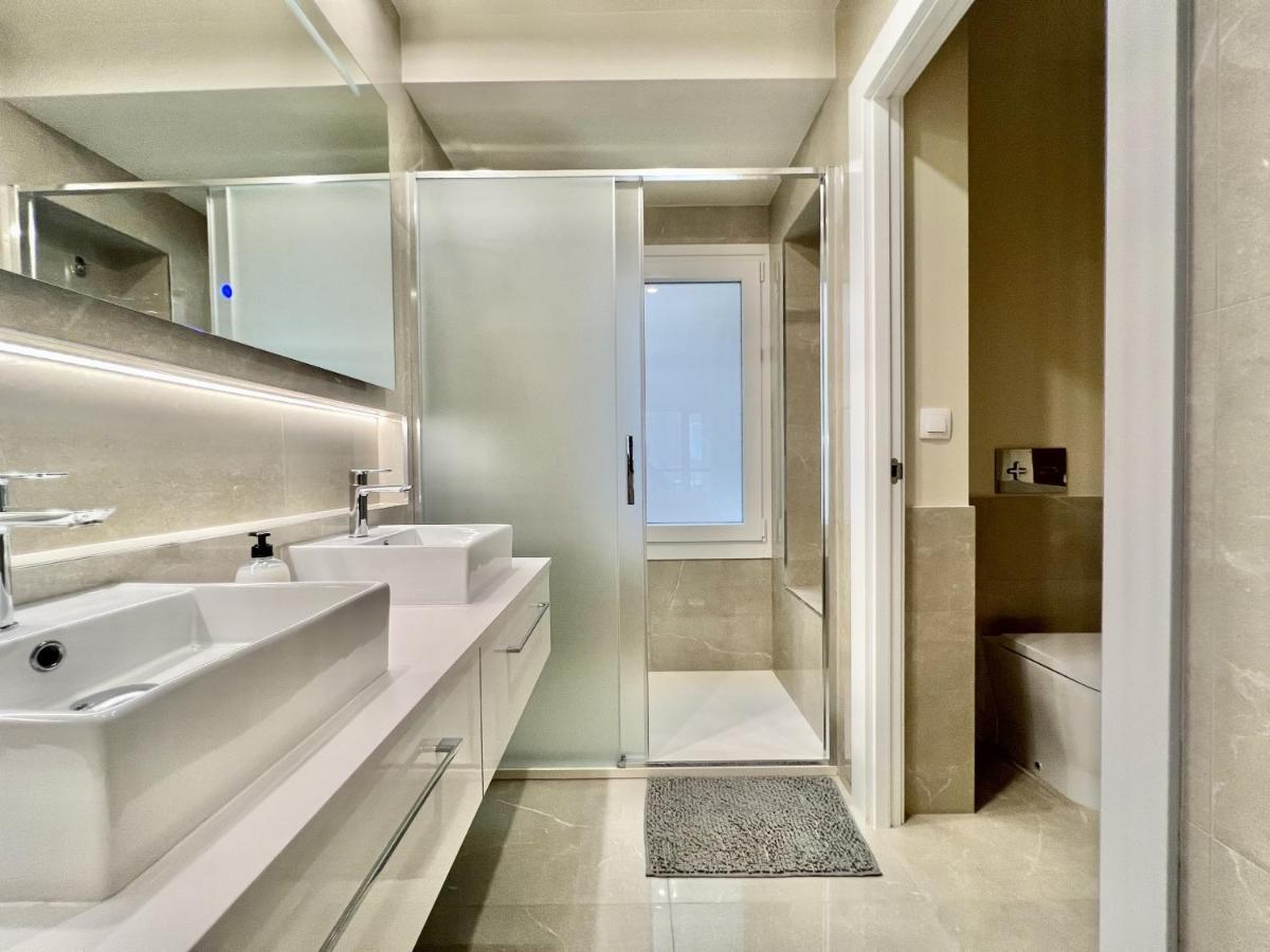 Cozy San Cristobal Apartment In Heart Of Alicante Extérieur photo